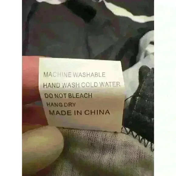 DOLNINE Plus Short Sleeve Criss Cross Front Deep V-Neck Striped Top NWT Size 26 - Picture 8 of 8